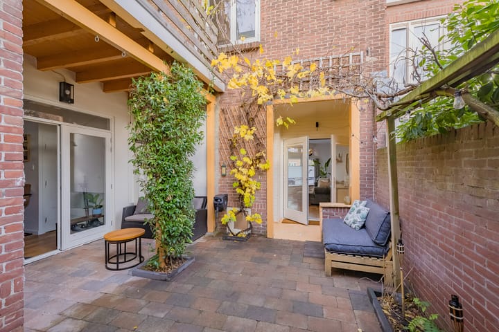 Photo 15 of Houtmanstraat 35