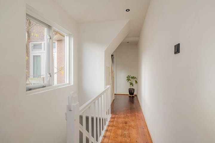 Photo 24 of Houtmanstraat 35