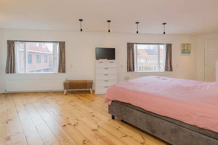 Photo 41 of Houtmanstraat 35