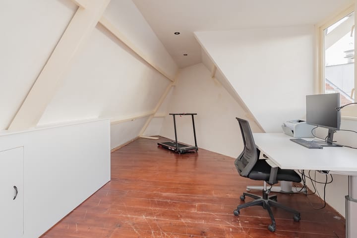 Photo 46 of Houtmanstraat 35