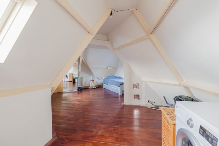 Photo 52 of Houtmanstraat 35