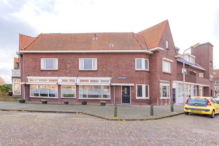 Photo 61 of Houtmanstraat 35