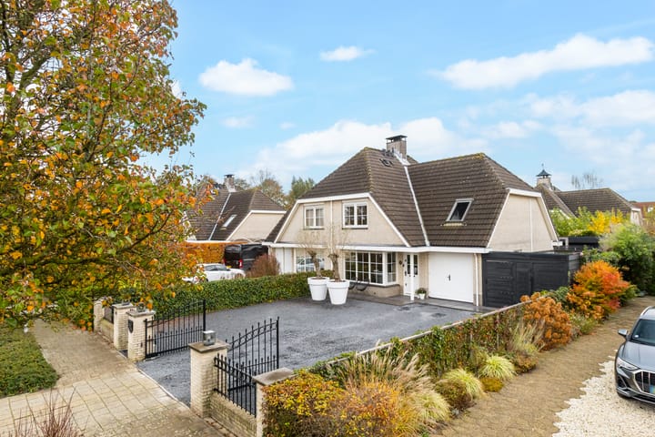 Photo 2 of Middelweg 44