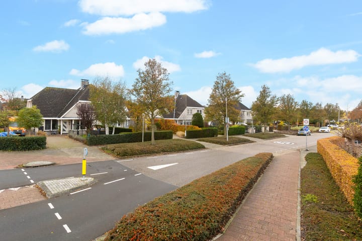 Photo 3 of Middelweg 44