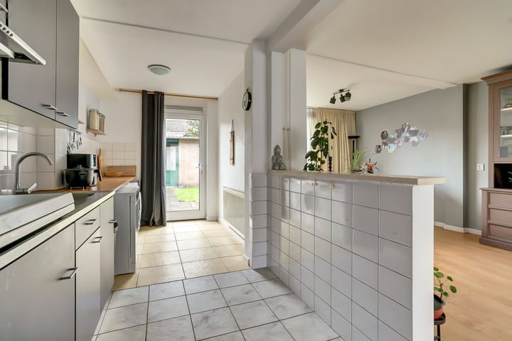 Foto 15 van Ranonkelstraat 8