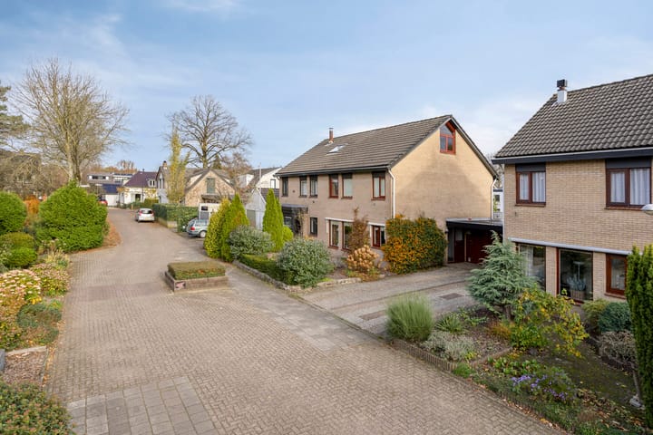 Photo 7 of De Bourbonstraat 9