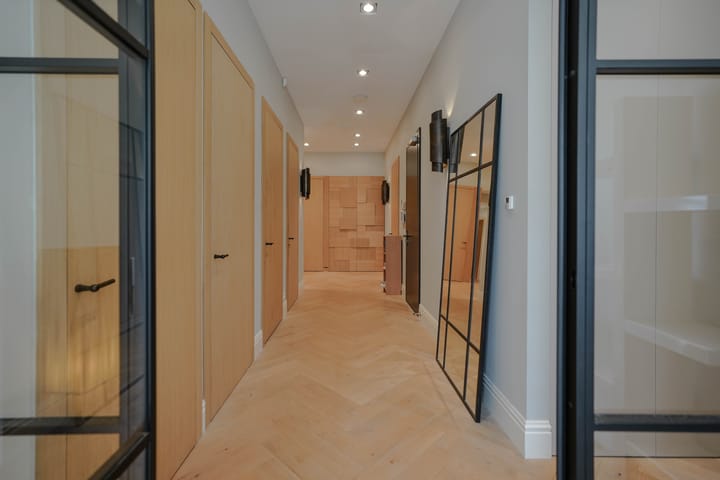 Foto 10 van Surinamestraat 49