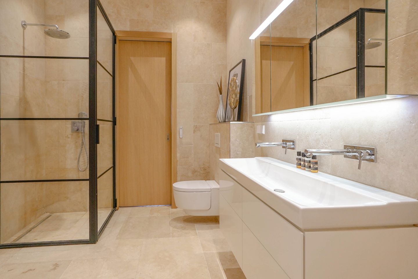 Foto 29 van Surinamestraat 49