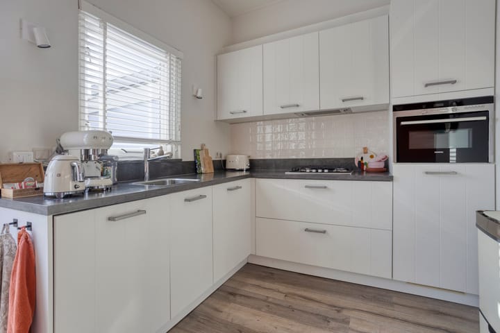 Foto 8 van Spoorstraat 26