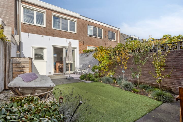 Foto 21 van Spoorstraat 26