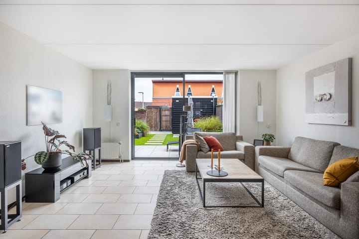 Photo 8 of Agnes Bartoutslaan 58