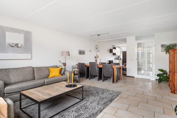 Photo 12 of Agnes Bartoutslaan 58