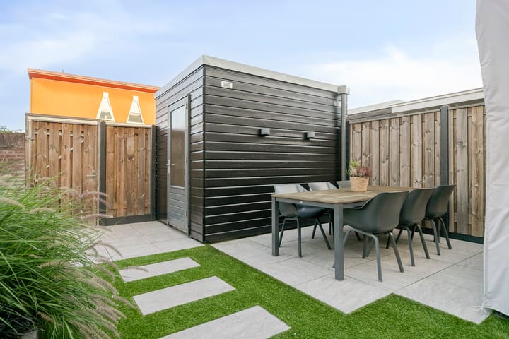 Photo 33 of Agnes Bartoutslaan 58