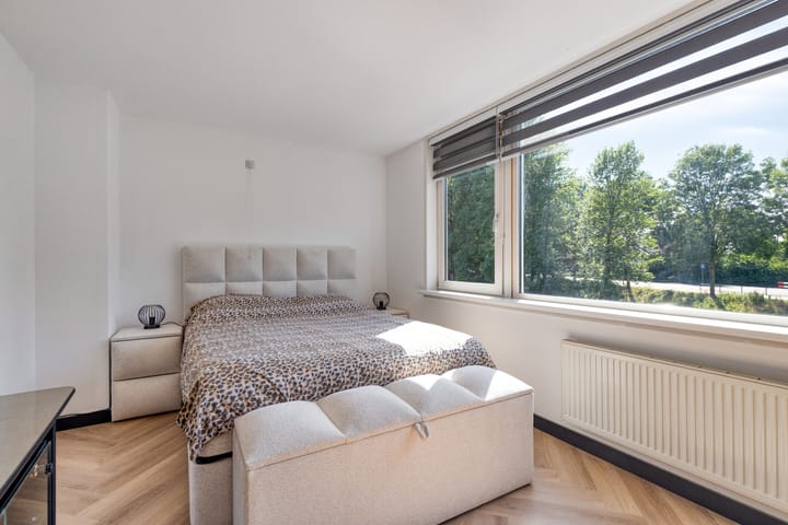 Photo 4 of Waalhavenstraat 28