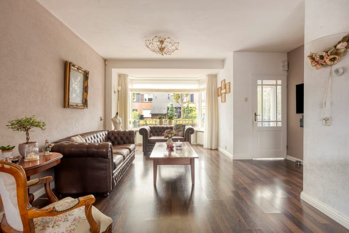 Photo 9 of Waterrad 82