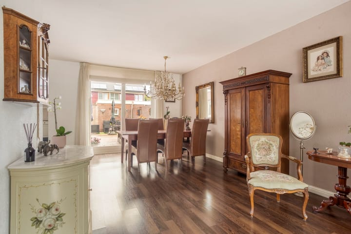 Photo 13 of Waterrad 82