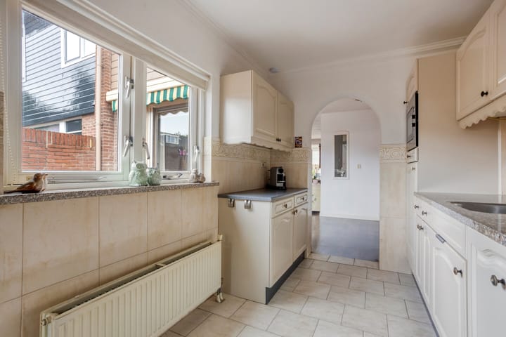 Photo 21 of Waterrad 82