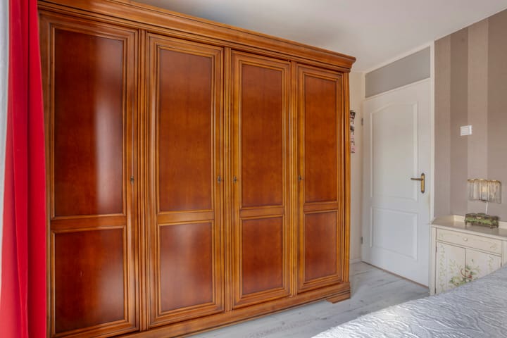 Photo 34 of Waterrad 82