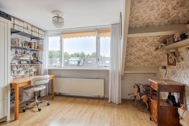 Photo 38 of Waterrad 82