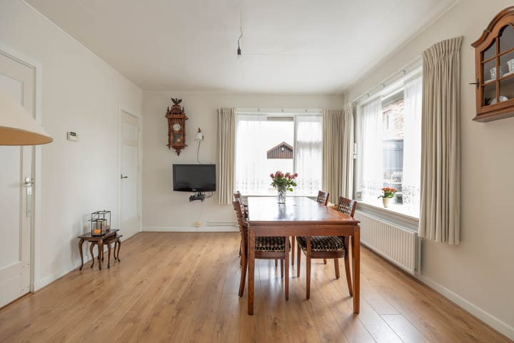 Foto 15 van Mr. Harm Smeengestraat 19