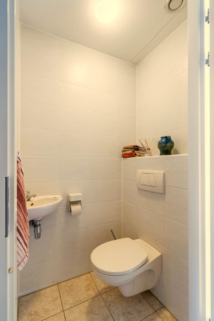 Photo 18 of Surinamelaan 17-C