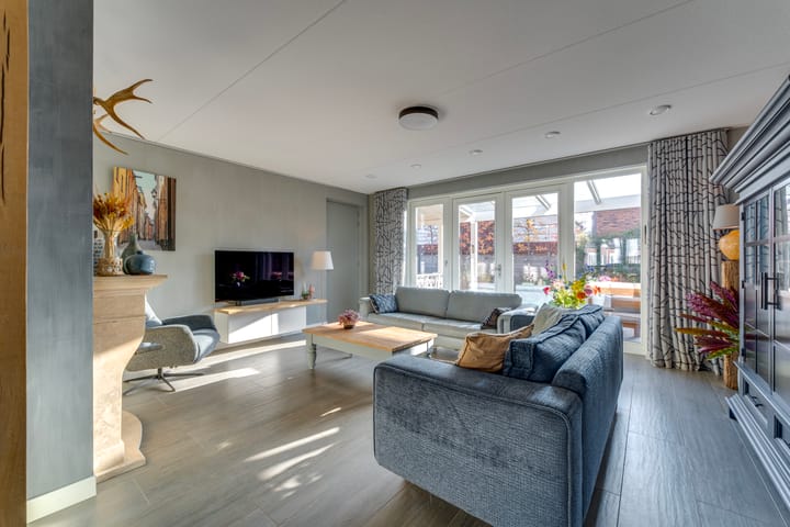 Photo 4 of Prof dr J E Bogaerslaan 36