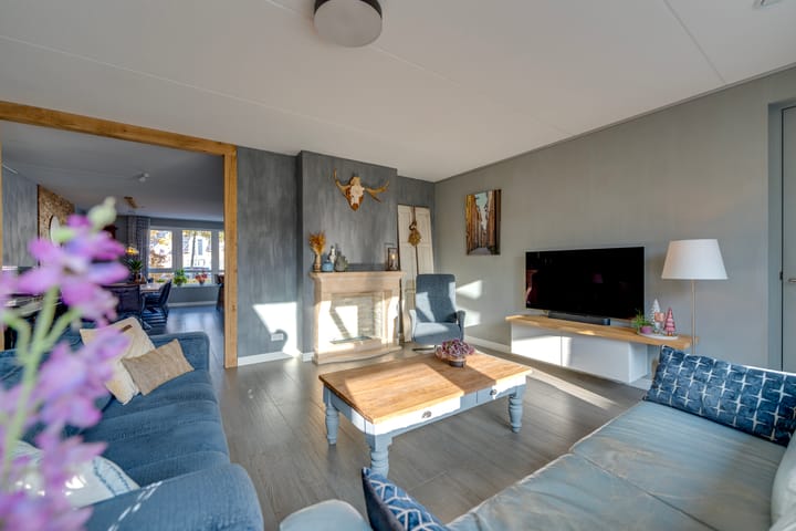 Photo 8 of Prof dr J E Bogaerslaan 36