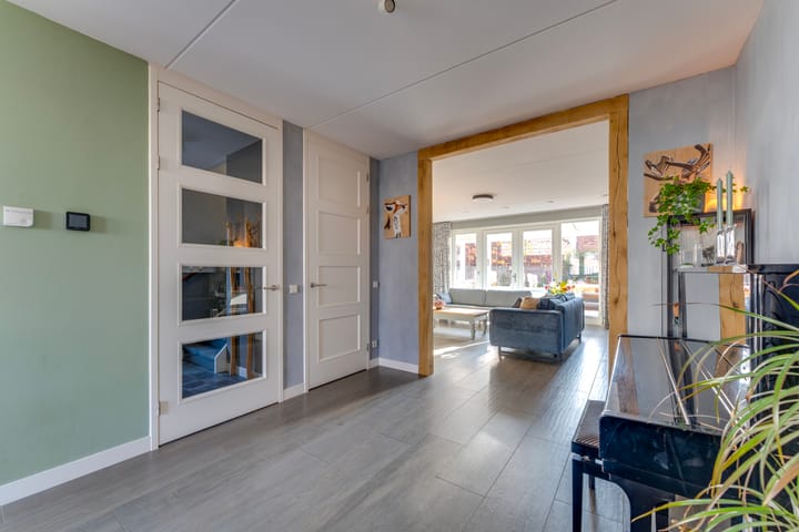 Photo 13 of Prof dr J E Bogaerslaan 36