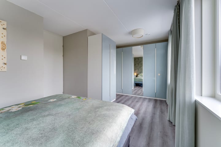 Photo 32 of Prof dr J E Bogaerslaan 36