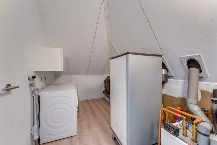 Photo 49 of Prof dr J E Bogaerslaan 36