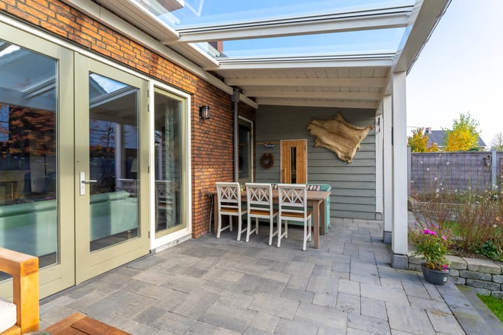 Photo 72 of Prof dr J E Bogaerslaan 36