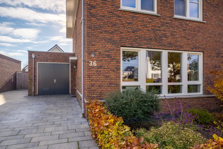 Photo 76 of Prof dr J E Bogaerslaan 36