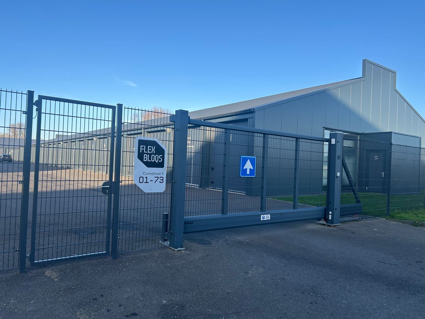 Bekijk foto 3 van Curiestraat 5-4