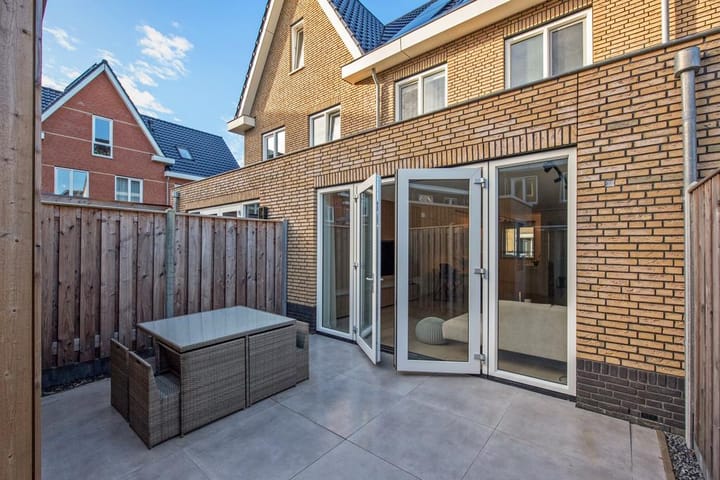 Photo 10 of Anna Ruyschstraat 19