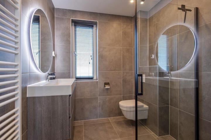 Photo 23 of Anna Ruyschstraat 19