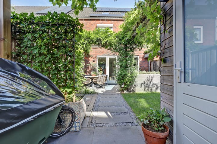 Foto 44 van Ananta Toerstraat 56