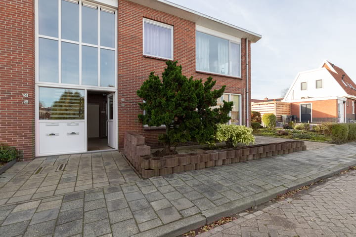 Photo 8 of Piet Heinlaan 60