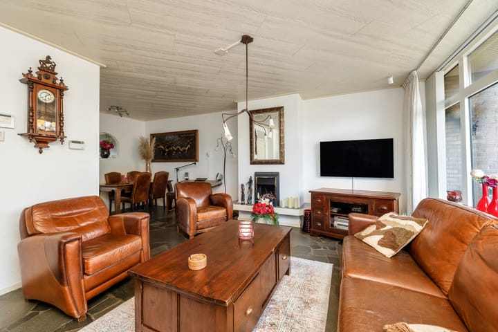 Photo 8 of Nolensstraat 13