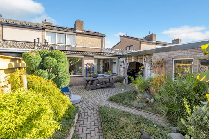 Photo 52 of Nolensstraat 13