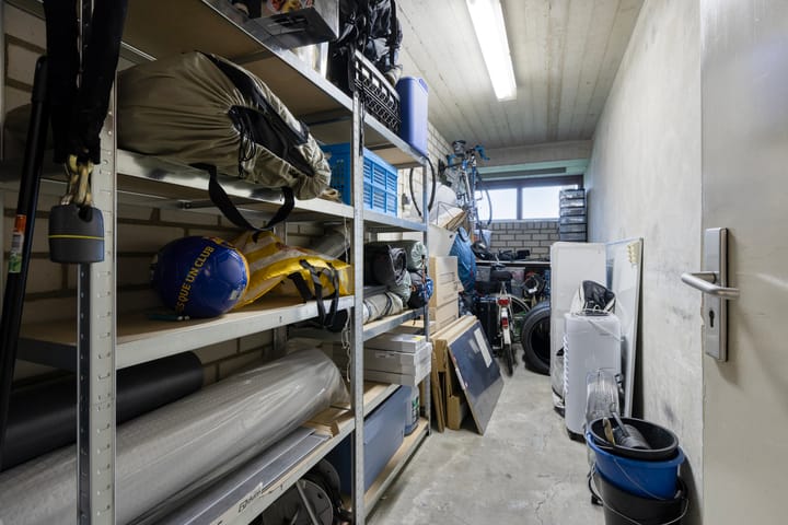 Photo 32 of Hobokenstraat 223