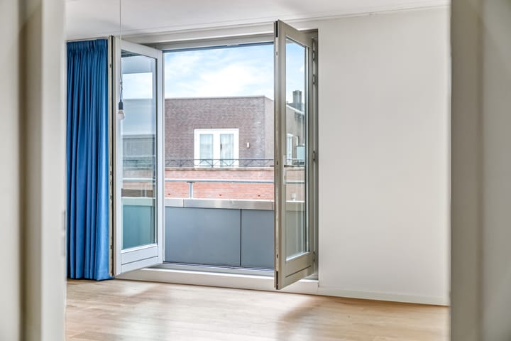 Photo 4 of Bergstraat 1-K