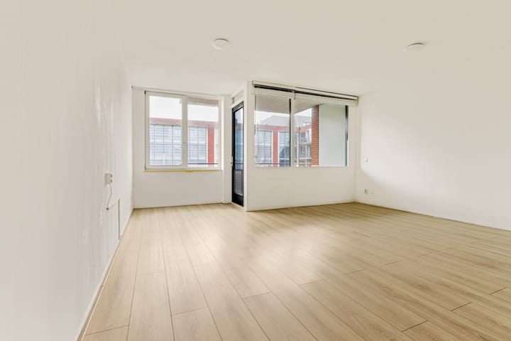 Photo 6 of Brandpunt 87