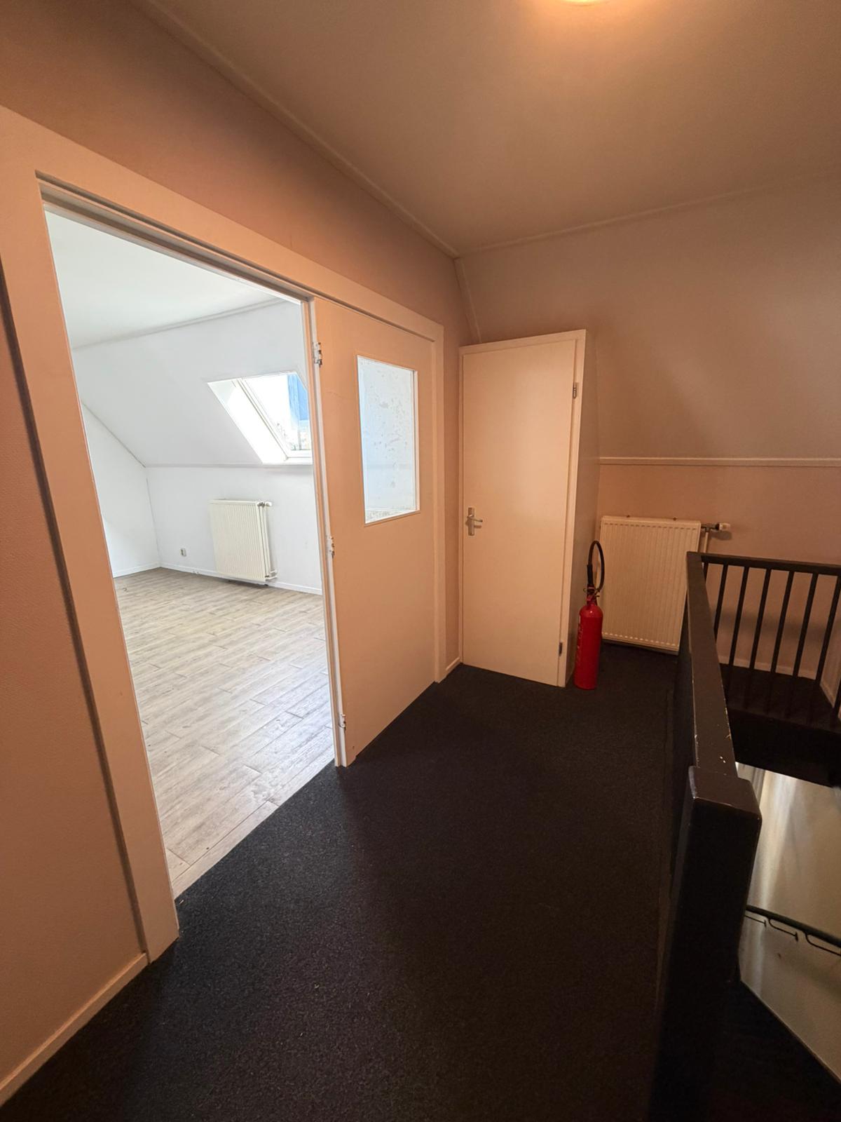 Bekijk foto 5 van Markt 9-A