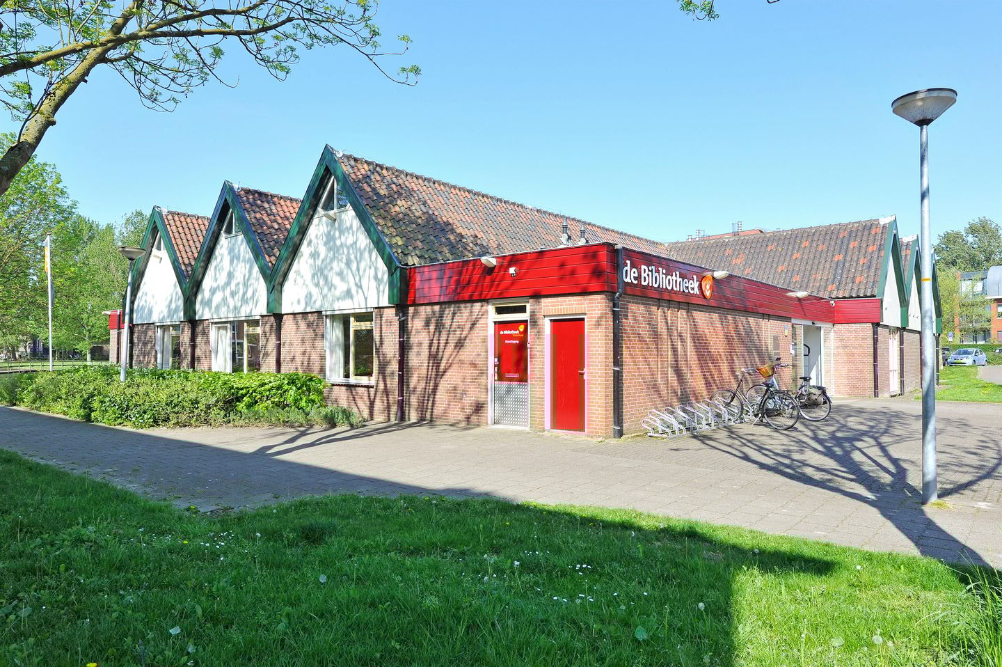 Bekijk foto 1 van Foksiastraat 10