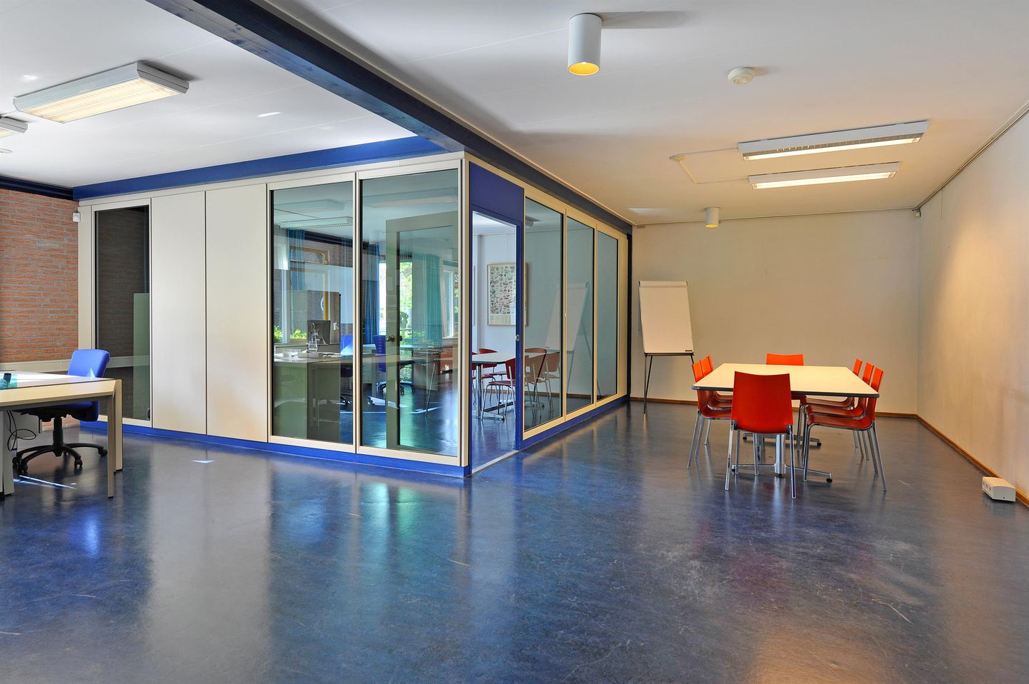 Bekijk foto 2 van Foksiastraat 10