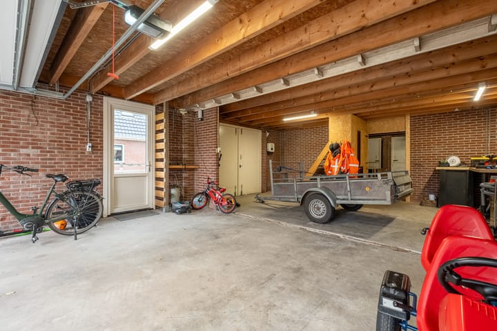 Photo 8 of It Heechsân 3