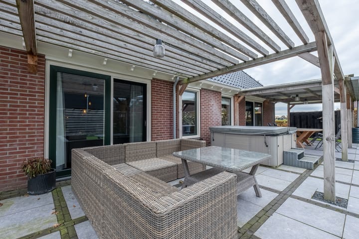 Photo 37 of It Heechsân 3