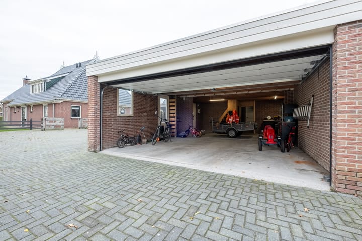 Photo 7 of It Heechsân 3