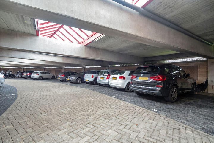 Foto 22 van Krooswijkhof 107