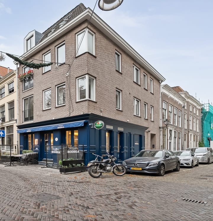 Photo 23 of Bloemendalstraat 1